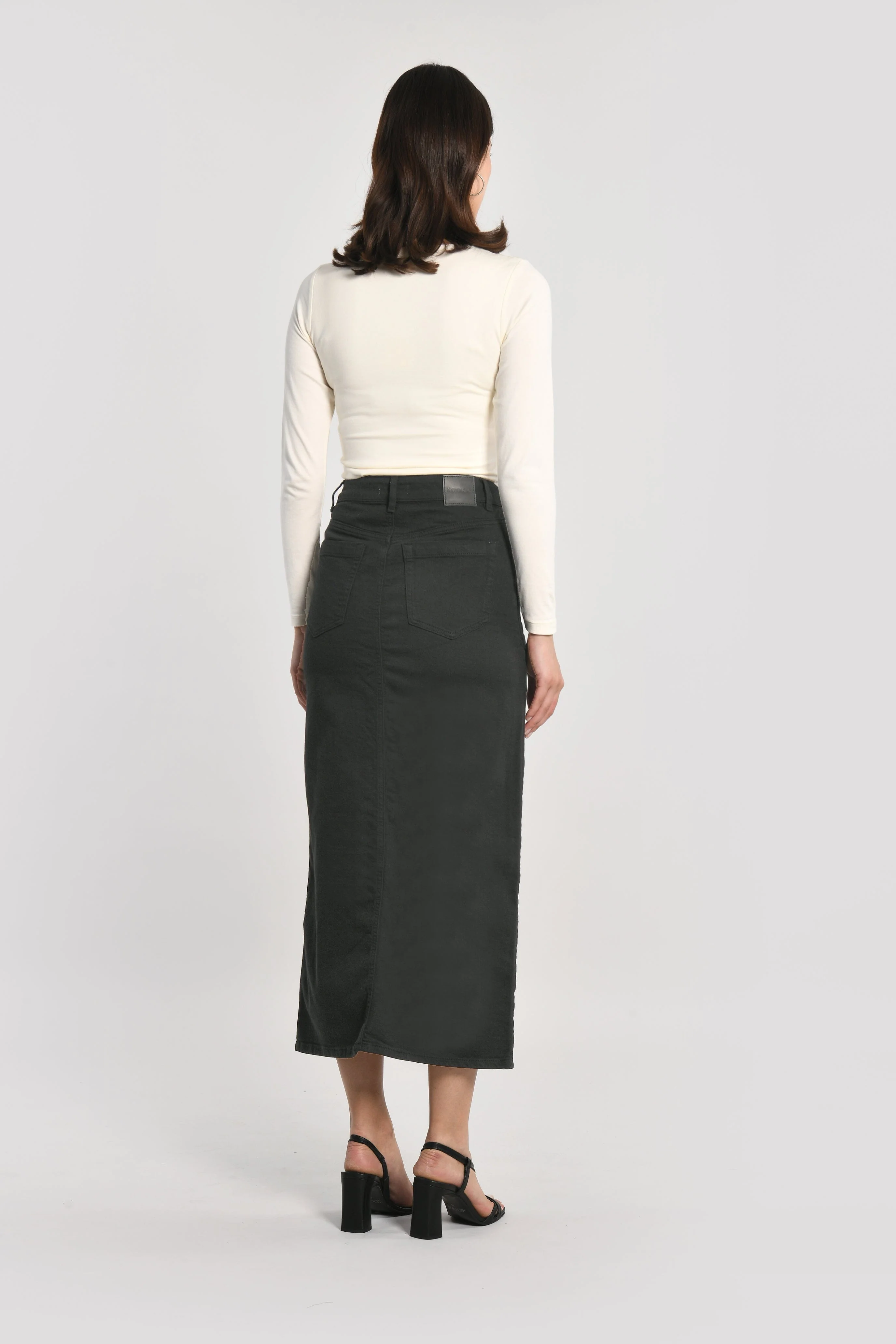 JUPE MIDI SPORTSWEAR THADEE NOIR - Image 6