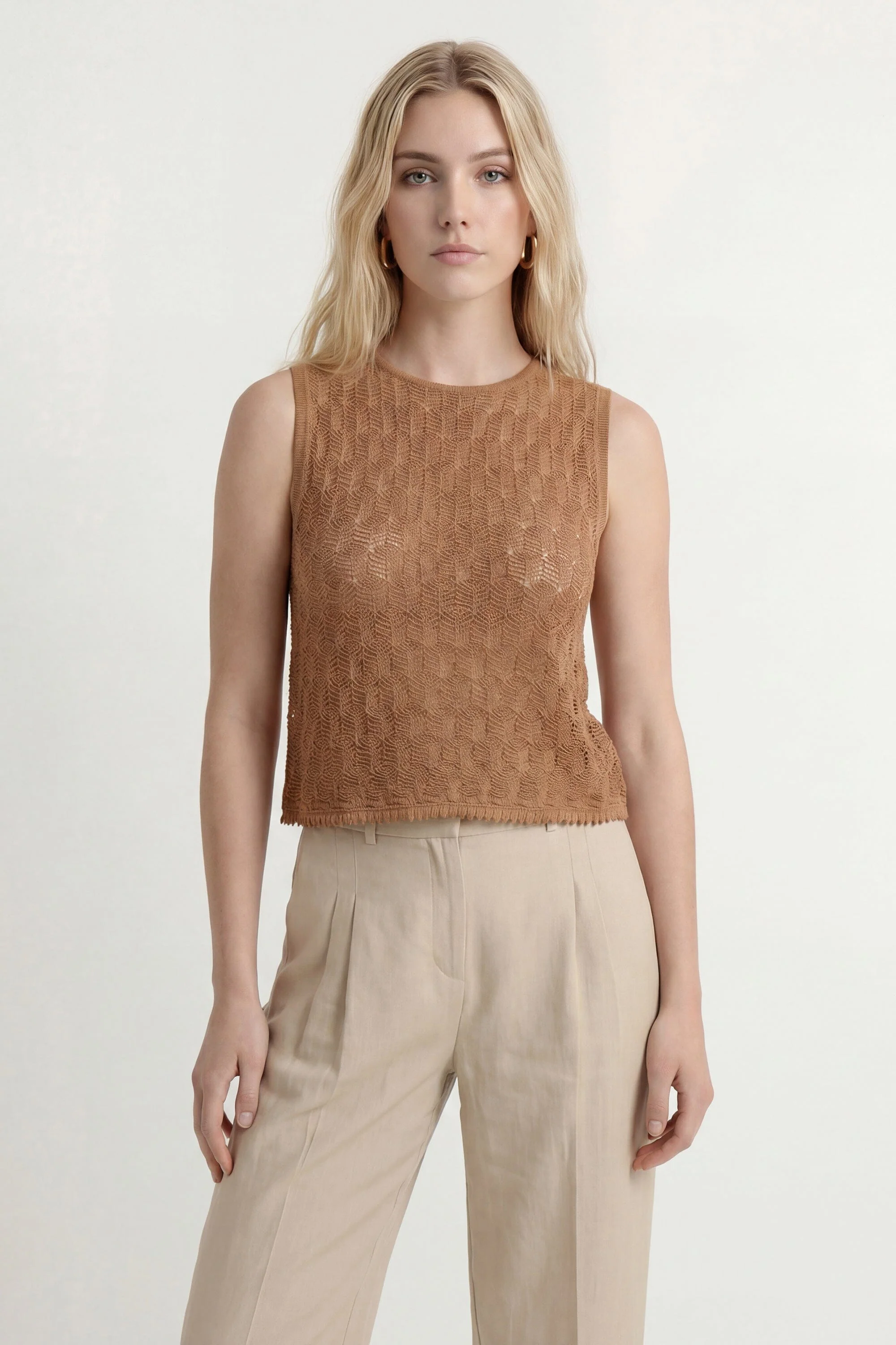 PULL SANS MANCHES - CASILA - TBC