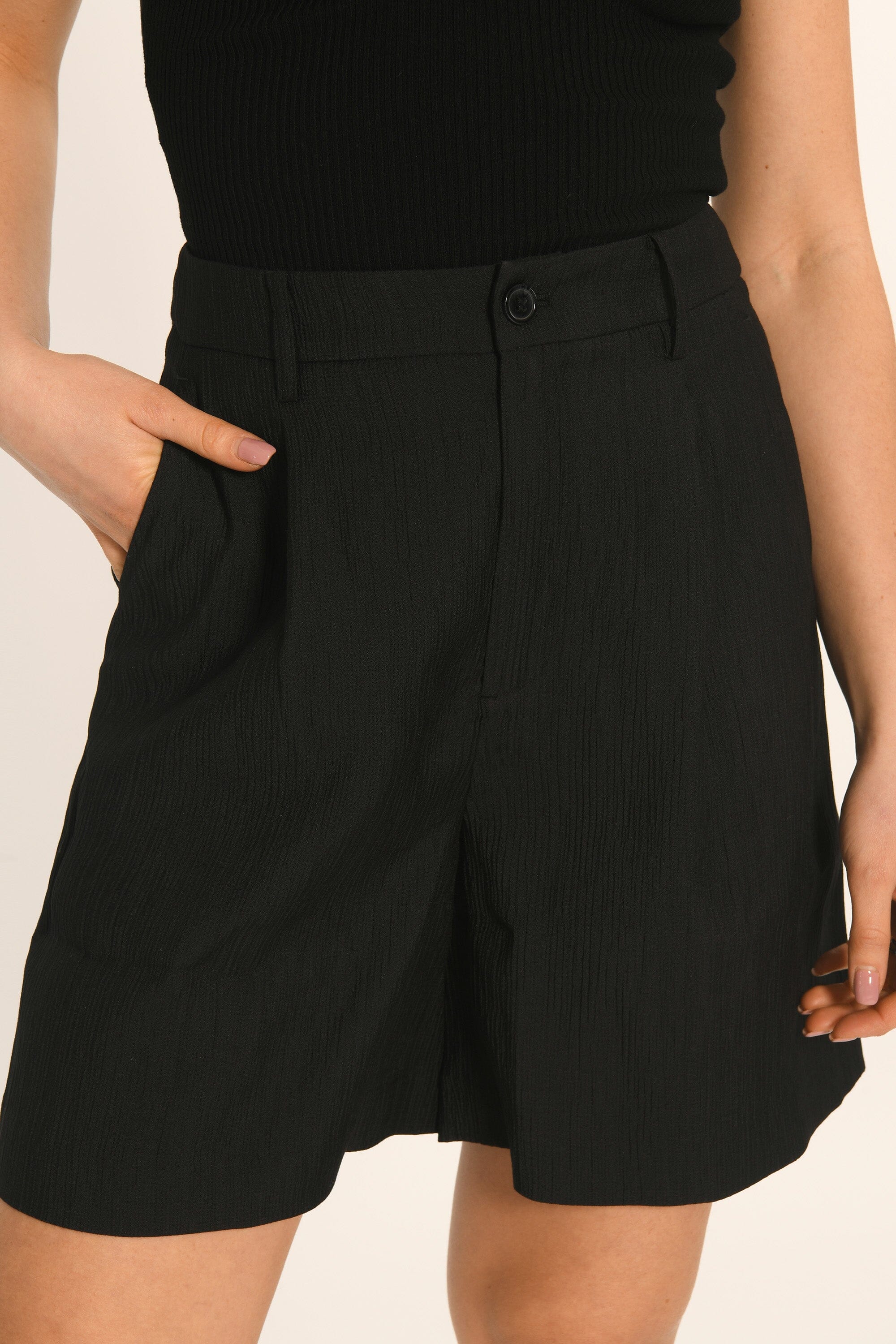 SHORT BERMUDA - NOIR - ANTHEA - Image 5